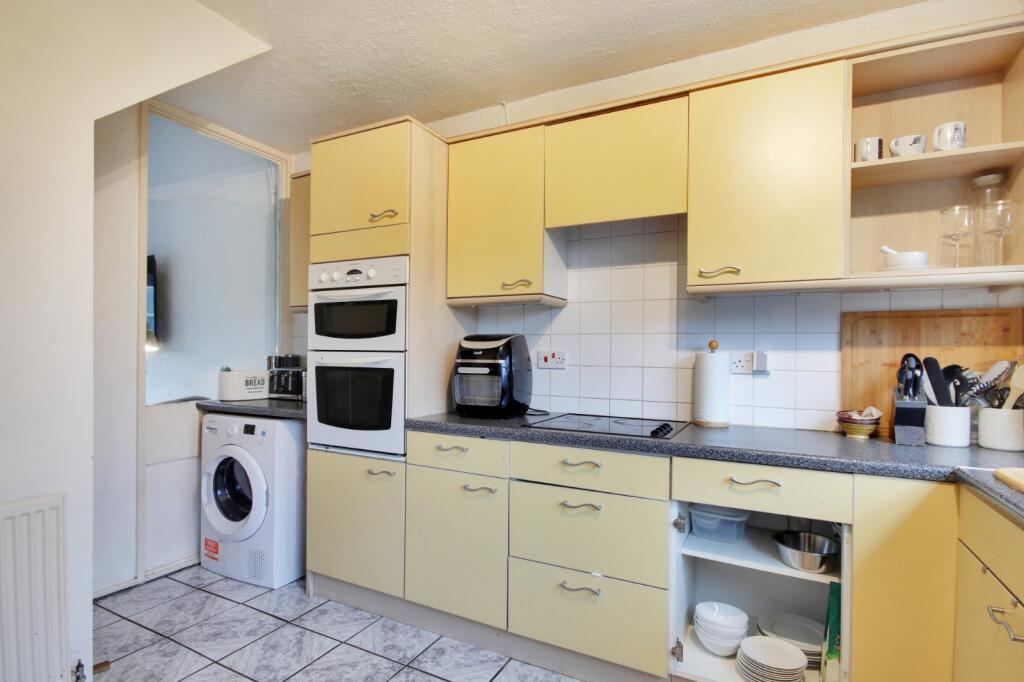 Additional property image - Punch Croft, New Ash Green, Longfield, Kent, DA3