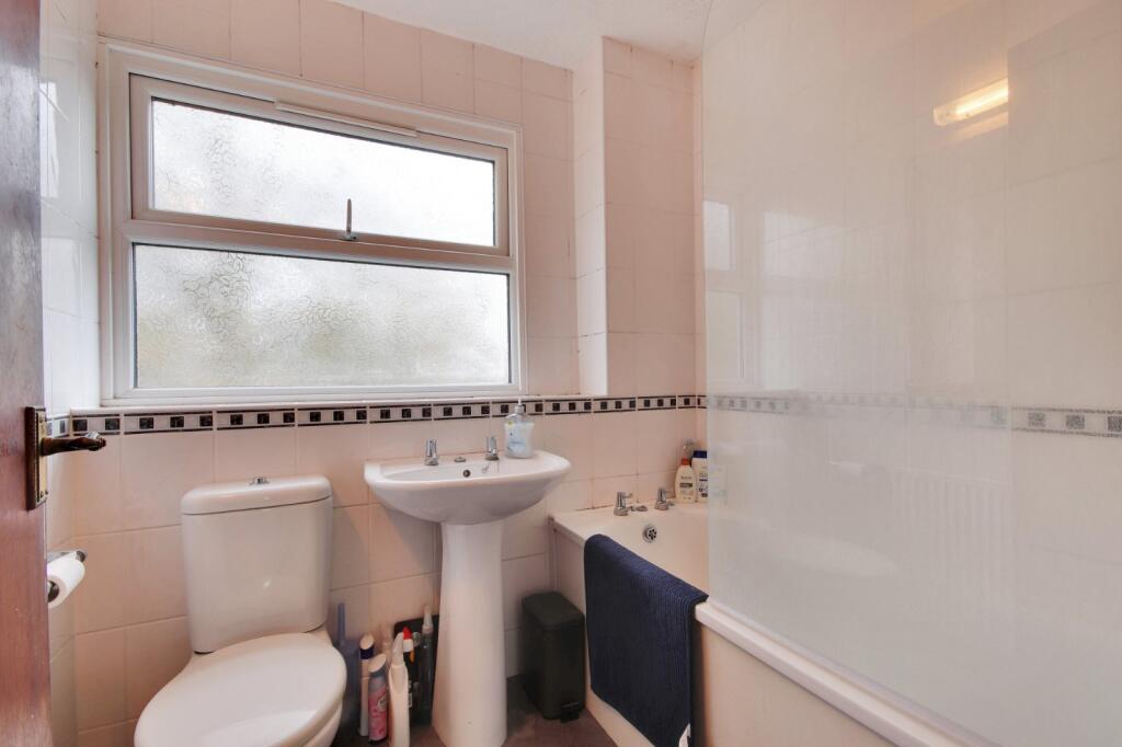 Additional property image - Punch Croft, New Ash Green, Longfield, Kent, DA3