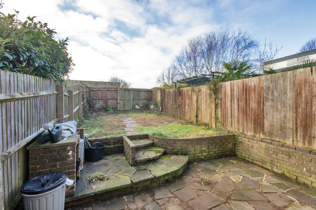 Additional property image - Punch Croft, New Ash Green, Longfield, Kent, DA3