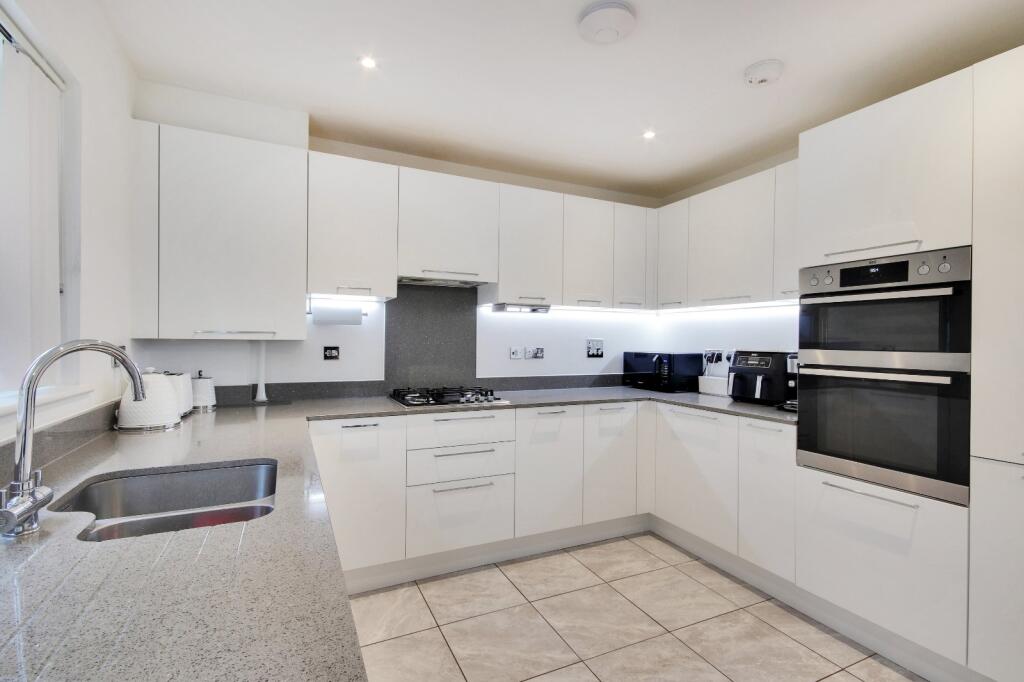 Additional property image - Portbridge Gardens, Alkerden, Ebbsfleet Valley, Swanscombe, DA10