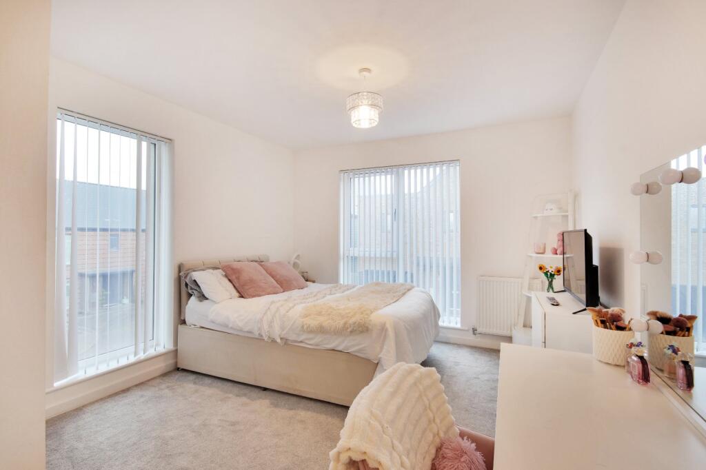 Additional property image - Portbridge Gardens, Alkerden, Ebbsfleet Valley, Swanscombe, DA10