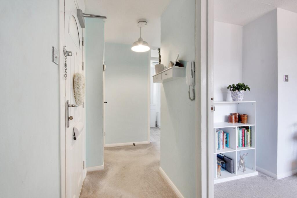 Additional property image - Red Street, Southfleet, Gravesend, Kent, DA13