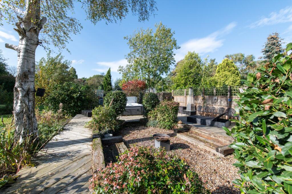 Additional property image - David Street, Meopham, Gravesend, Kent, DA13