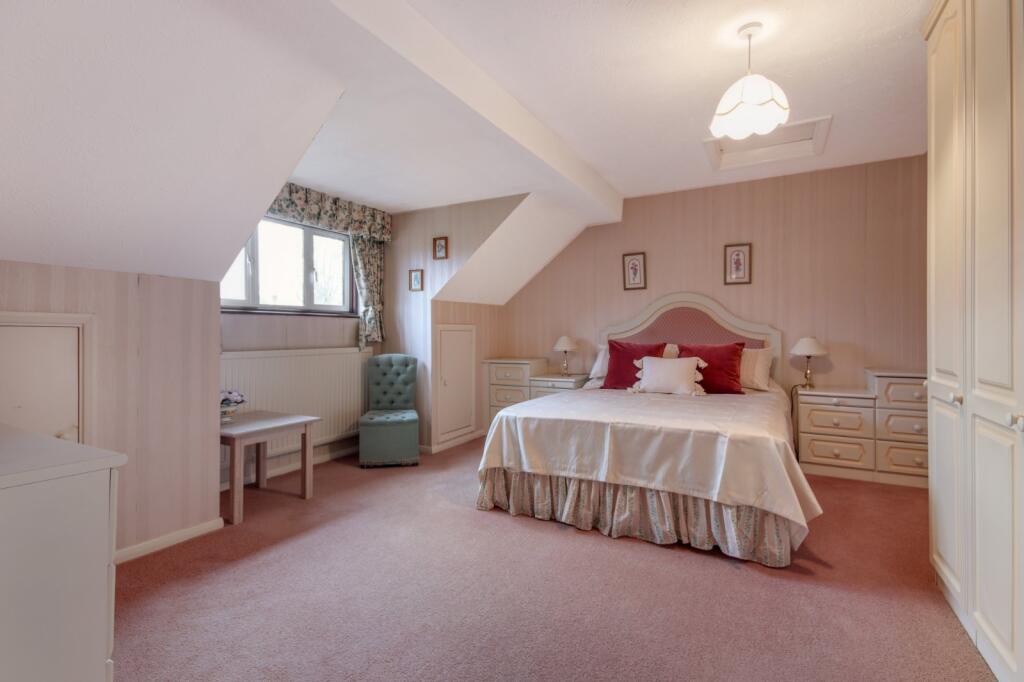 Additional property image - Norwood Lane, Meopham, Gravesend, Kent, DA13