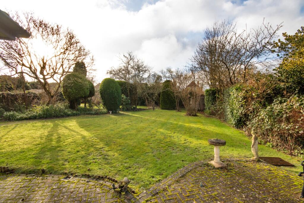 Additional property image - Norwood Lane, Meopham, Gravesend, Kent, DA13