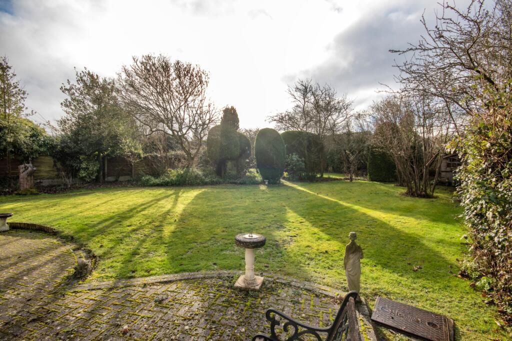 Additional property image - Norwood Lane, Meopham, Gravesend, Kent, DA13