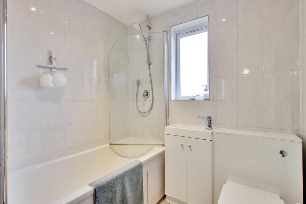 Additional property image - Bedale Walk, Dartford, Kent, DA2