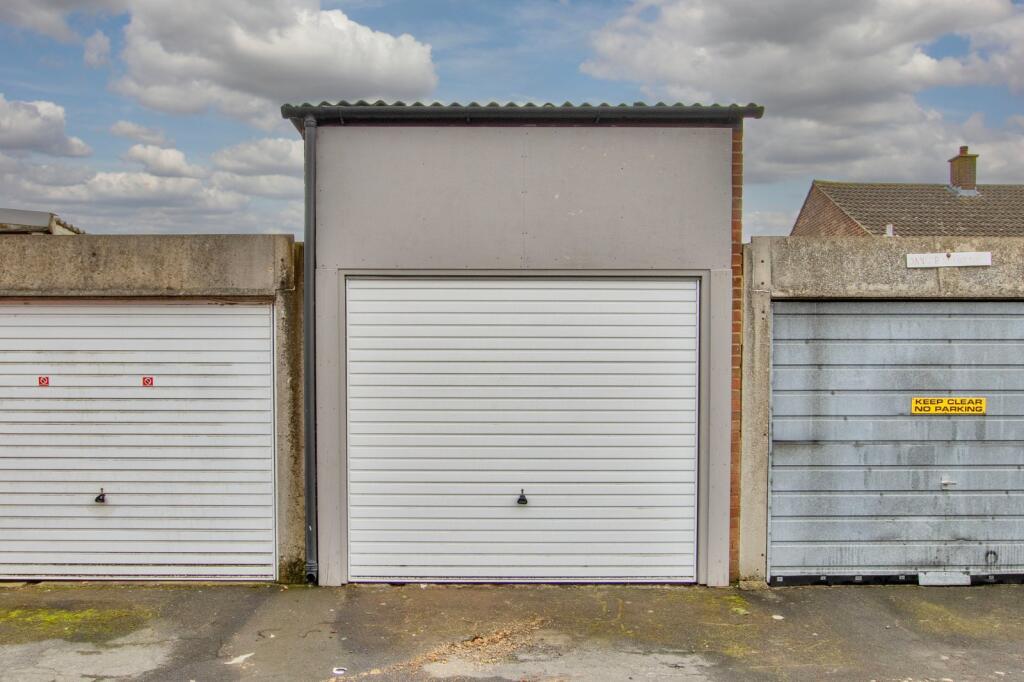 Additional property image - Bedale Walk, Dartford, Kent, DA2
