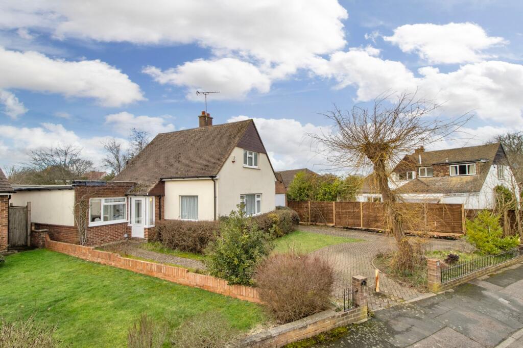Main image of property: Willow Wood Road, Meopham, Gravesend, Kent, DA13