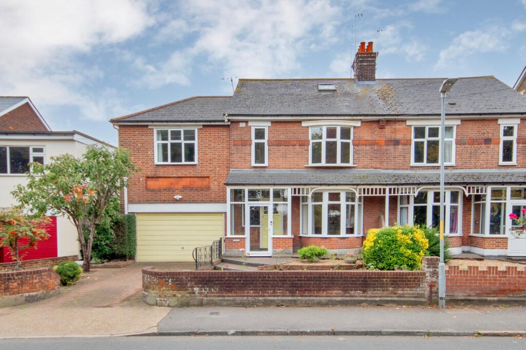 Main image of property: New House Lane, Gravesend, Kent, DA11
