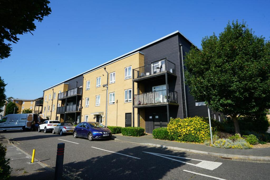 2 bedroom apartment for rent in Flat , Witham House, Schoolfield Way