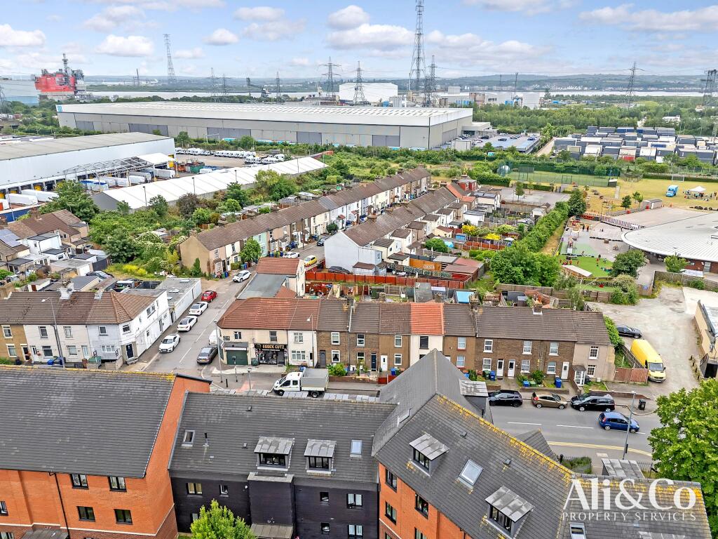 Main image of property: London Road, Grays