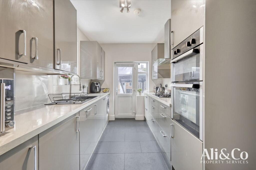 Main image of property: Kent Road, Grays