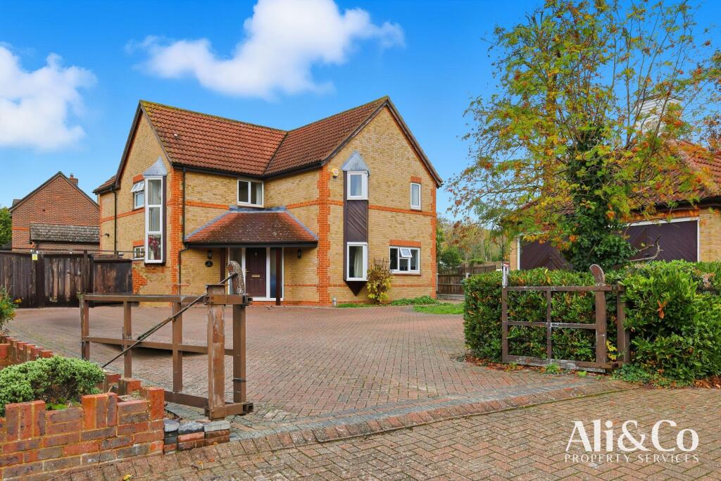 Main image of property: Moss Bank, Grays