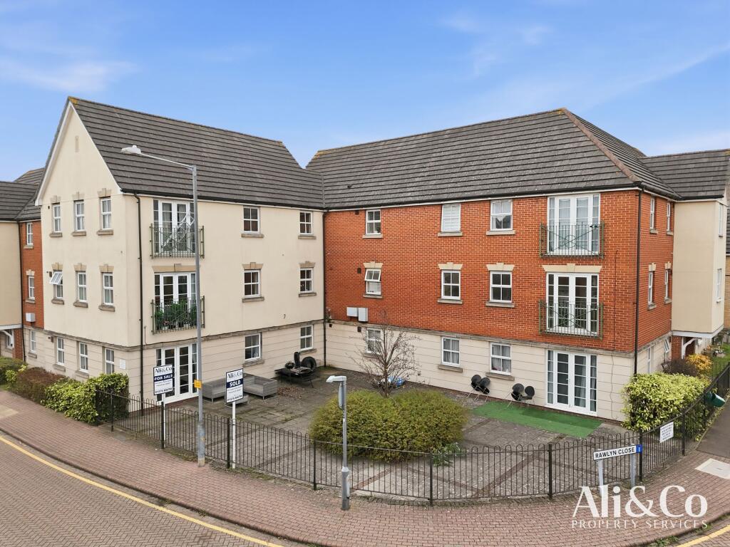 Main image of property: Rawlyn Close, Grays