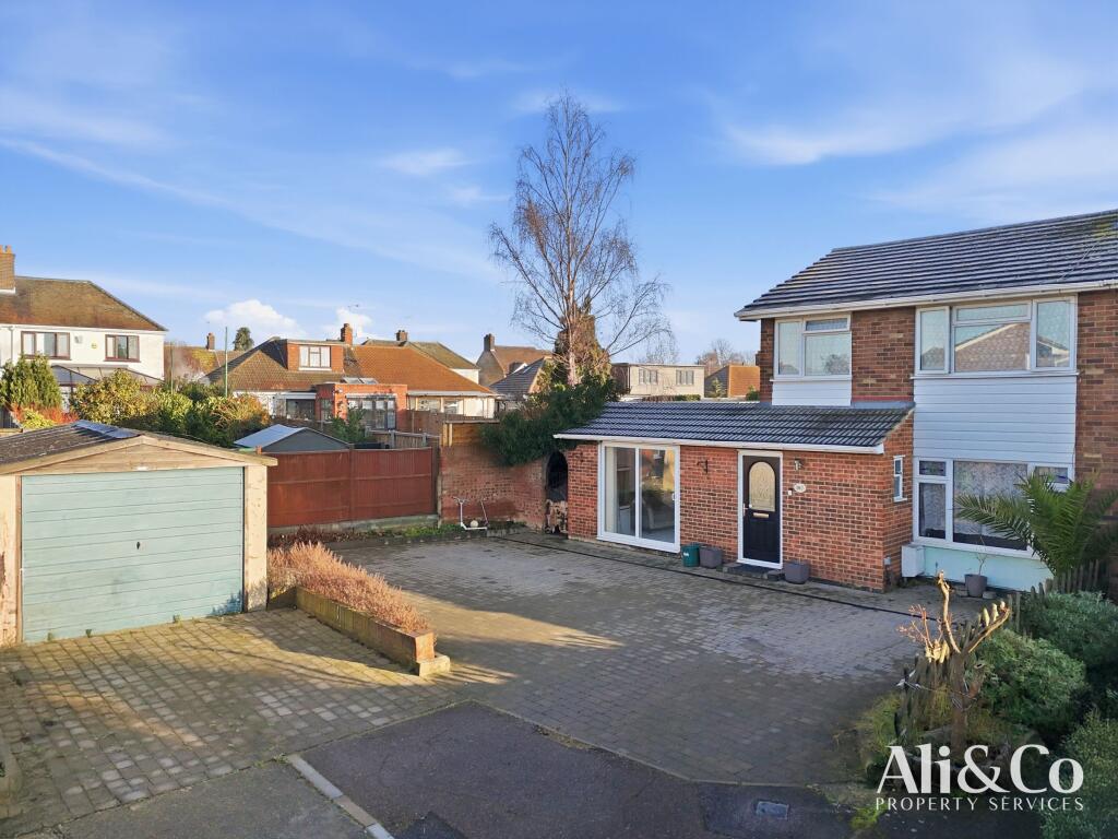 Main image of property: Tyrrells Hall Close, Grays