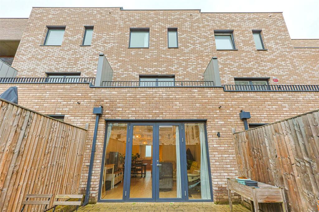 Main image of property: Oriental Square, Colindale, NW9