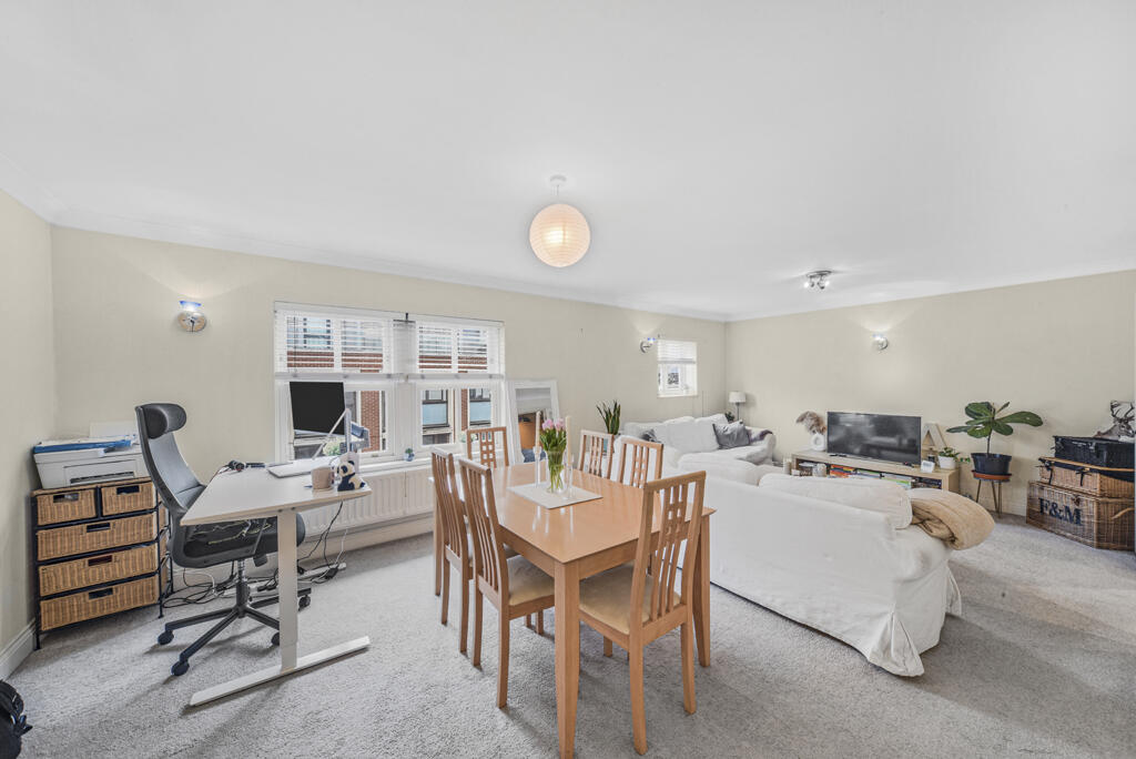 Main image of property: Parsons Green Lane, Fulham, SW6
