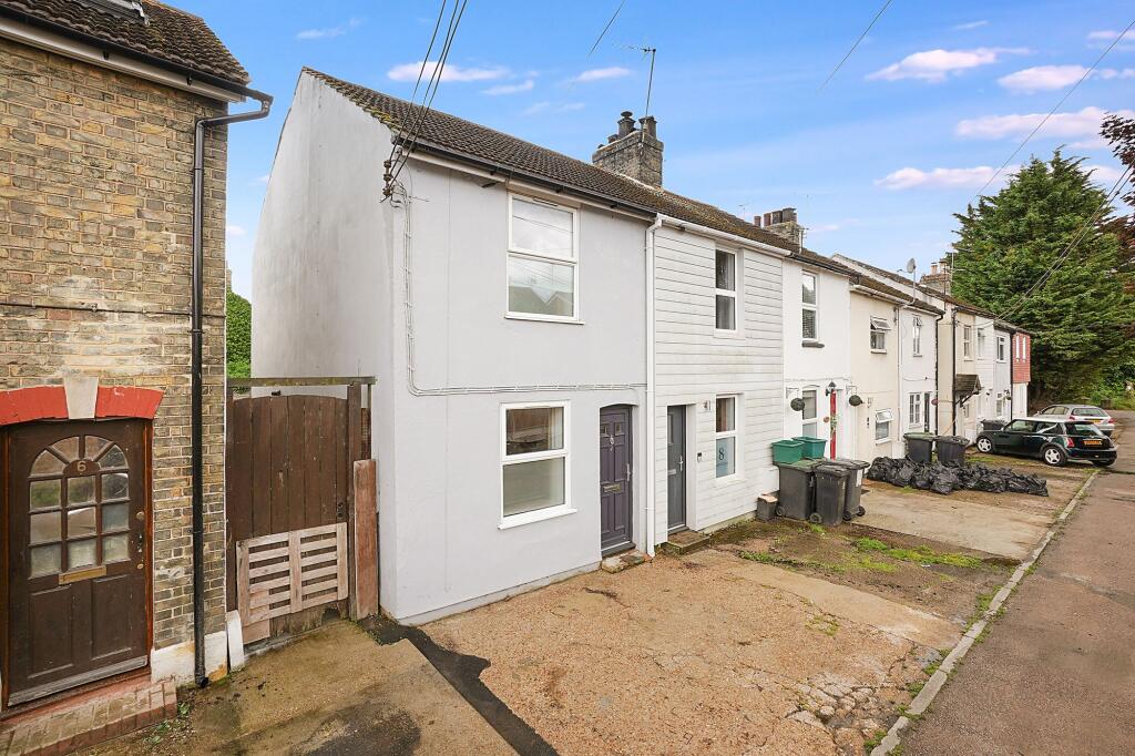 Main image of property: Ferry Lane, Wouldham, ME1