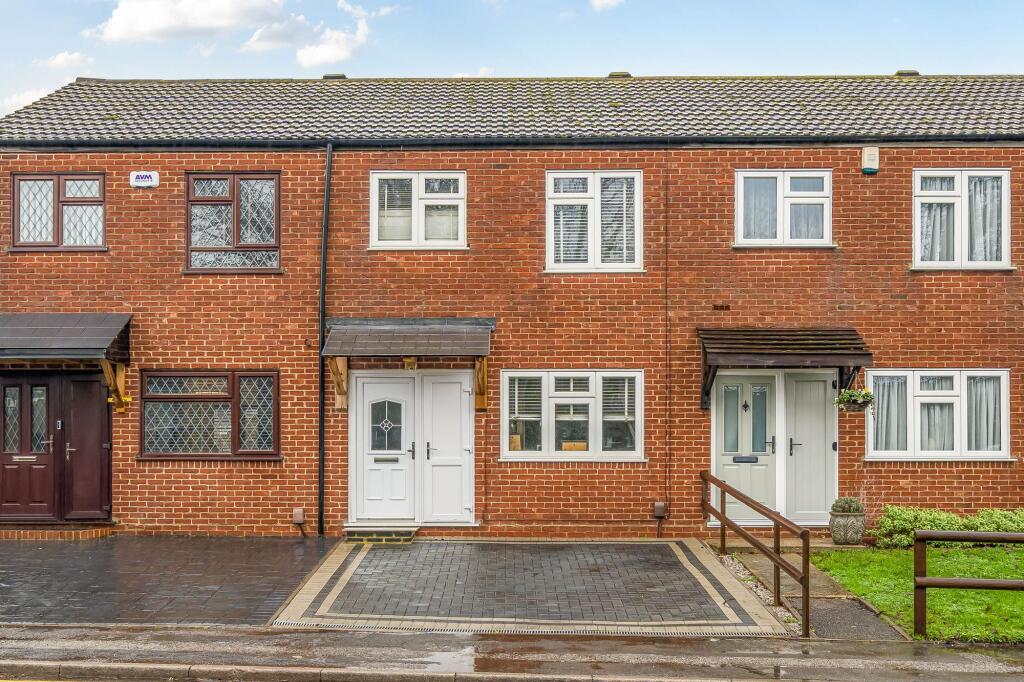 Main image of property: Ruffets Wood, Gravesend, DA12