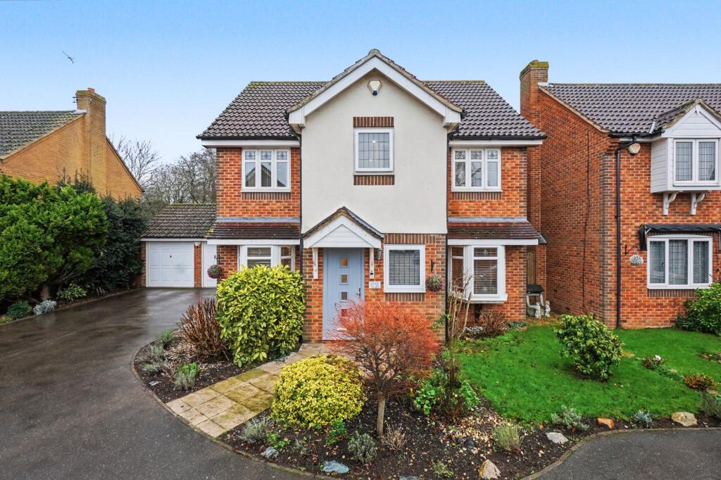 Main image of property: Cheltenham Close, Gravesend, DA12