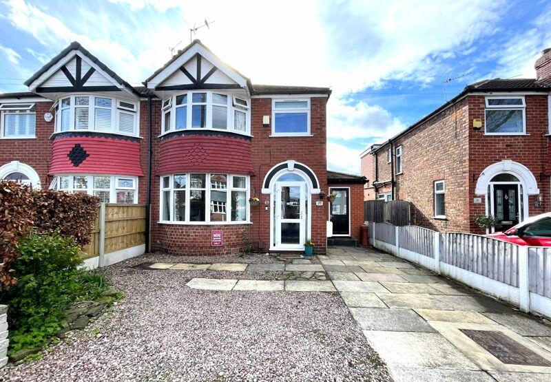 3 bedroom semidetached house for sale in Crofton Avenue, Timperley , WA15