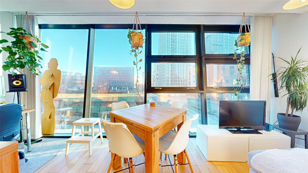 1 bedroom apartment for sale in Islington Wharf, 151 Great Ancoats, M4