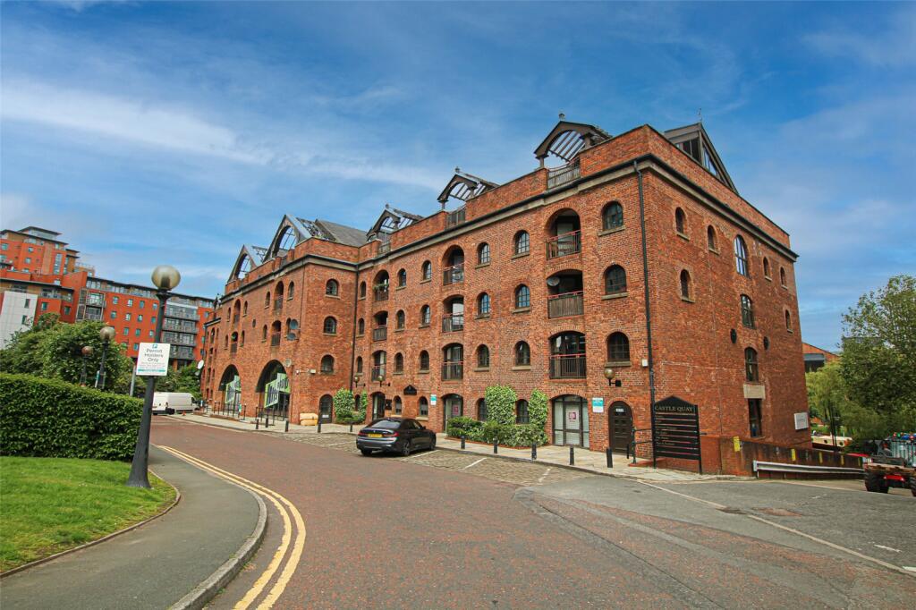 1 bedroom apartment for sale in Middle Warehouse, Castle Quay