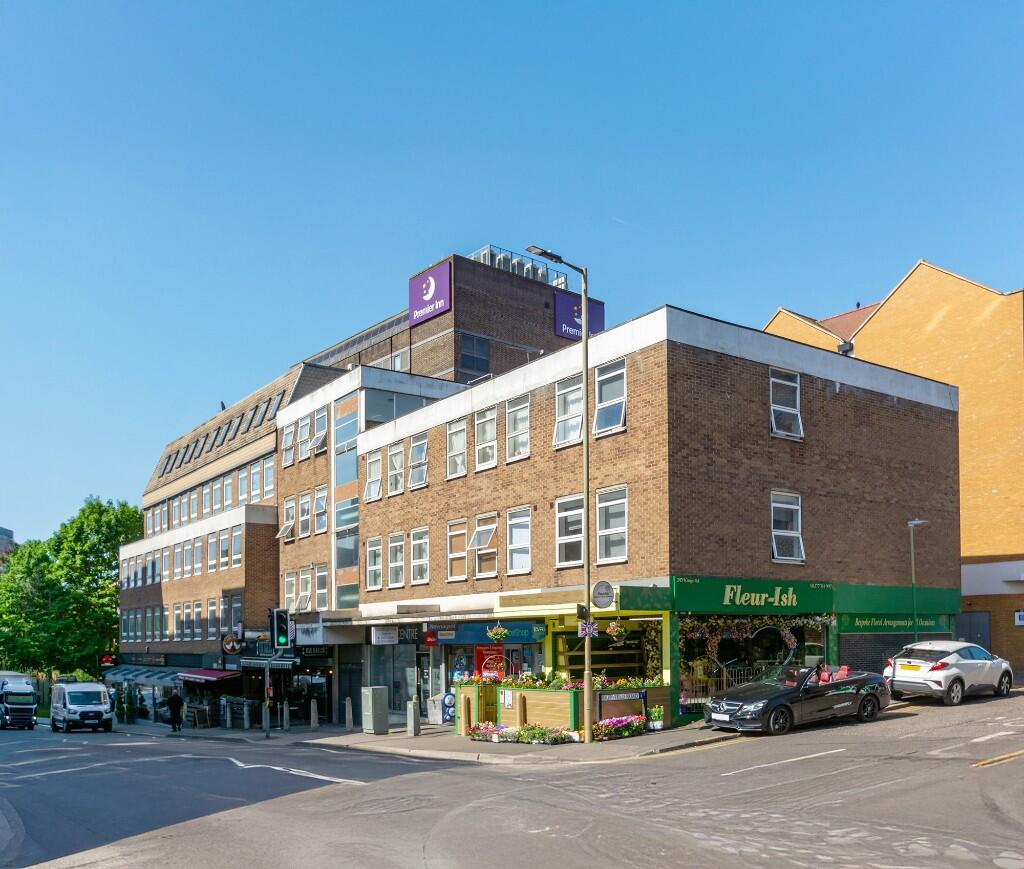 Main image of property: Kings Road, Brentwood, Essex, CM14
