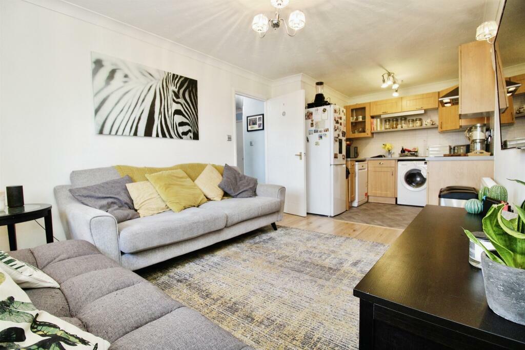 2 bedroom apartment for sale in Prebend Street, Bedford, MK40