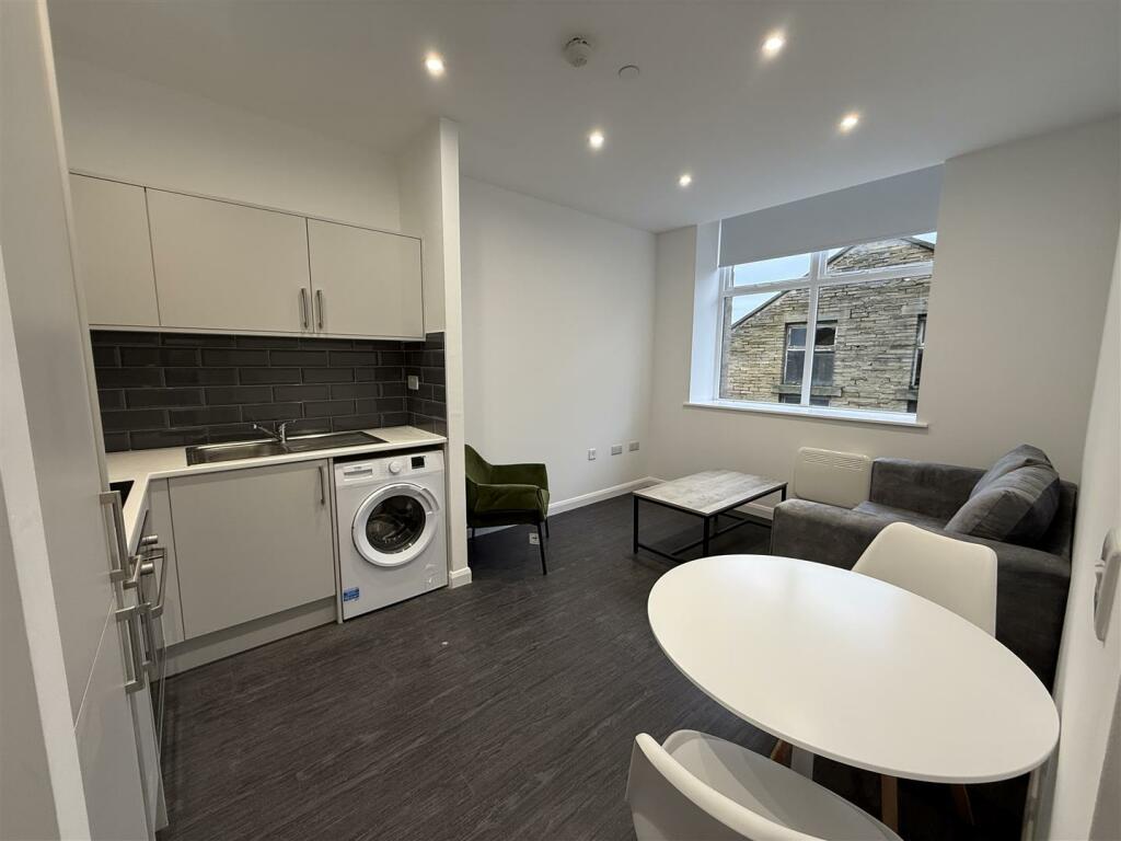 Additional property image - Spectrum House, East Parade, Bradford