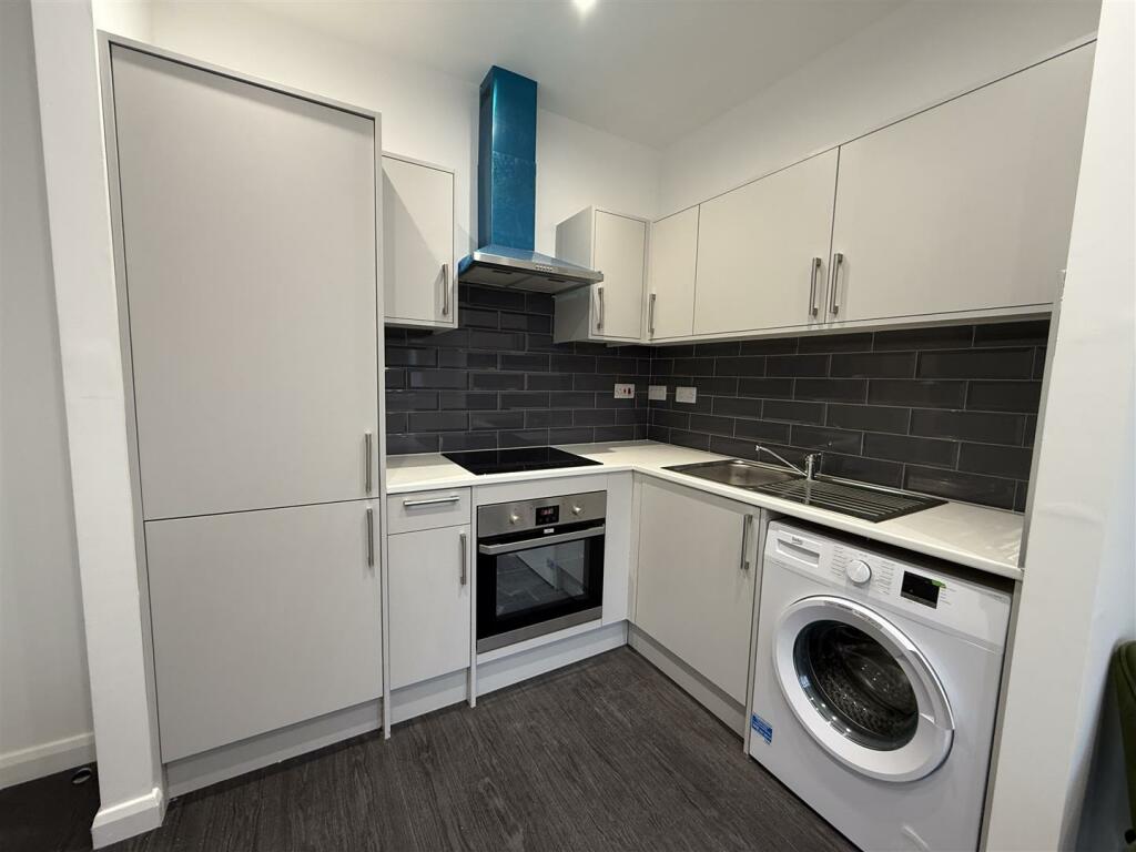 Additional property image - Spectrum House, East Parade, Bradford