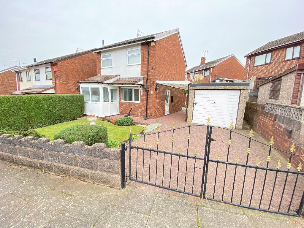 3 bedroom detached house for sale in Nutbrook Avenue, Fenton, Stoke on