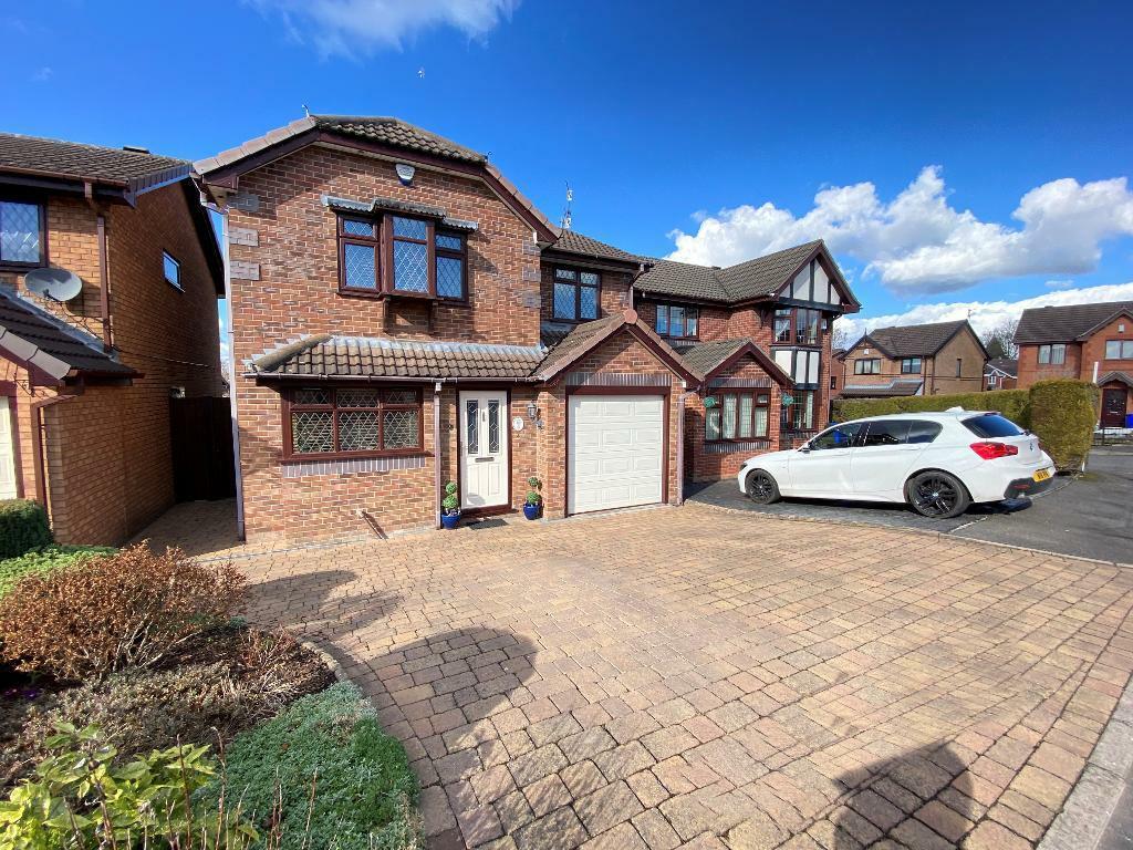 4 bedroom detached house for sale in Tansey Close, Bucknall, ST2 9QX, ST2