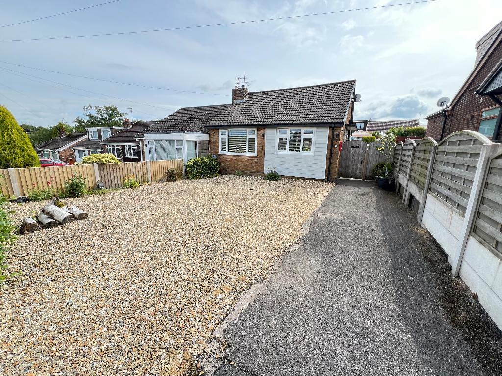 2 bedroom semidetached bungalow for sale in Caroline Close, Werrington