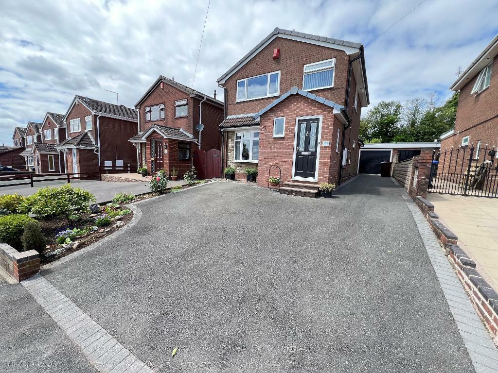 3 bedroom detached house for sale in Chatsworth Drive, Werrington