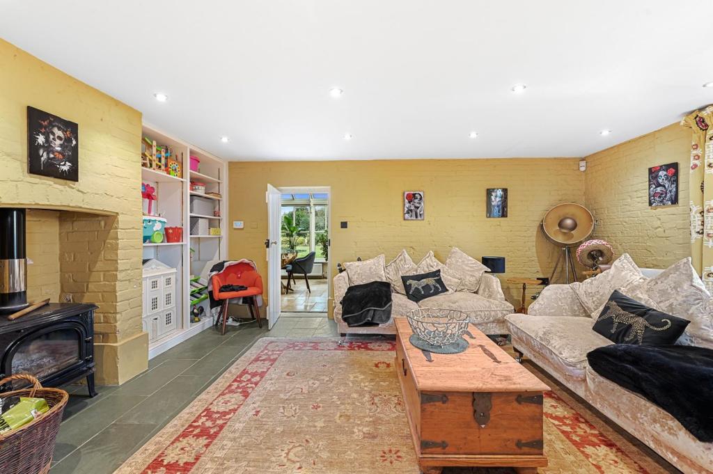 Additional property image - Frinton Road, Thorpe-Le-Soken