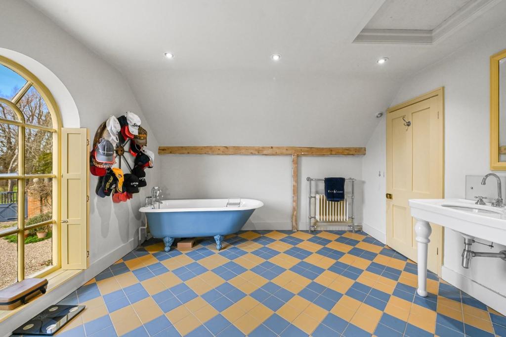 Additional property image - Frinton Road, Thorpe-Le-Soken