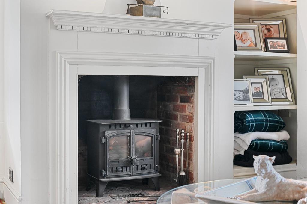 Additional property image - Frinton Road, Thorpe-Le-Soken
