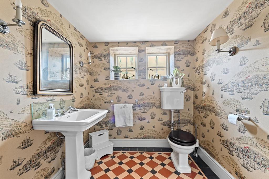 Additional property image - Frinton Road, Thorpe-Le-Soken
