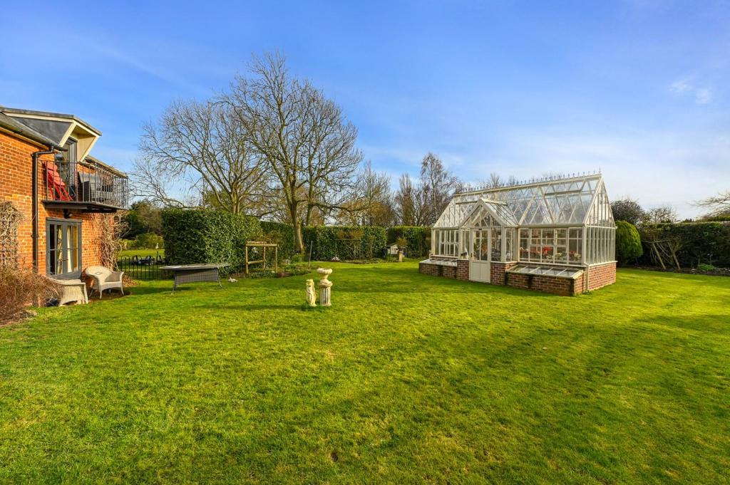 Additional property image - Frinton Road, Thorpe-Le-Soken