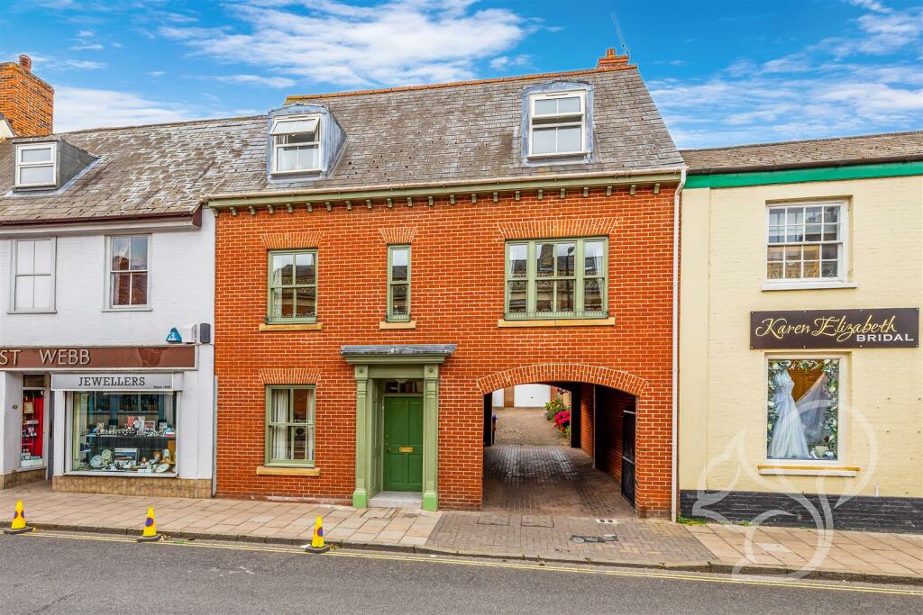 5 bedroom town house for rent in Risbygate Street, Bury St. Edmunds, IP33