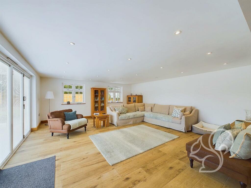 Additional property image - Brook Lane, Great Baddow