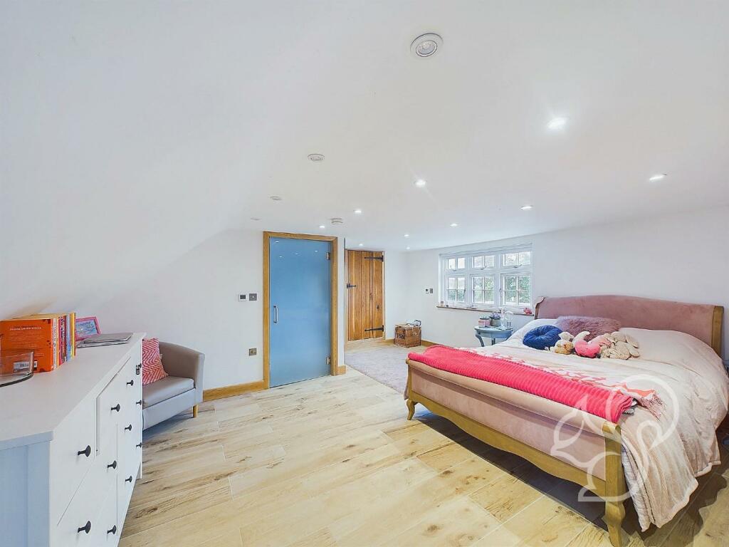 Additional property image - Brook Lane, Great Baddow