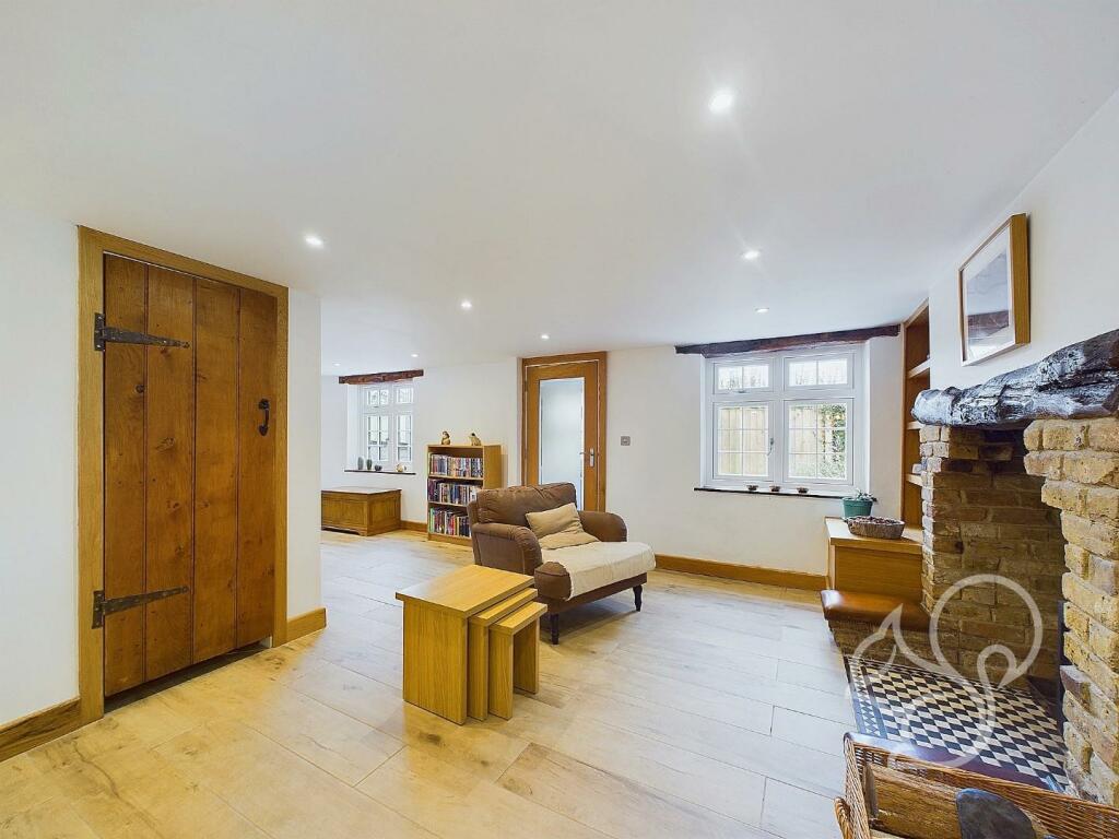 Additional property image - Brook Lane, Great Baddow