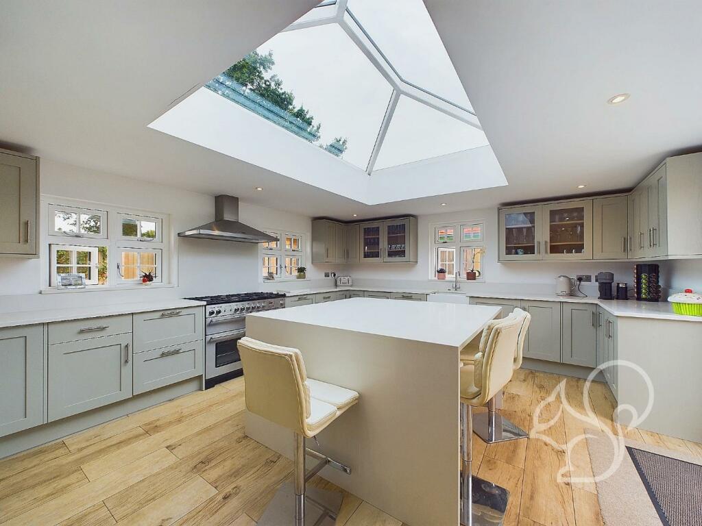 Additional property image - Brook Lane, Great Baddow