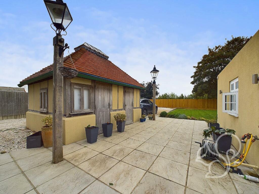 Additional property image - Brook Lane, Great Baddow