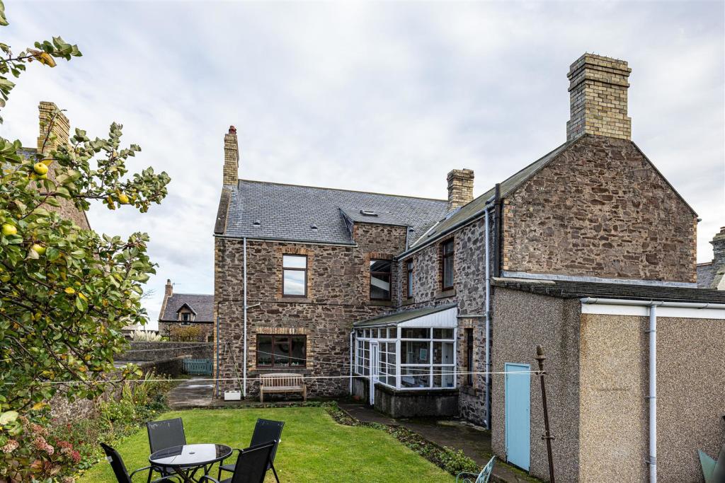 8 bedroom detached house for sale in Victoria Villa, Brierylaw, St