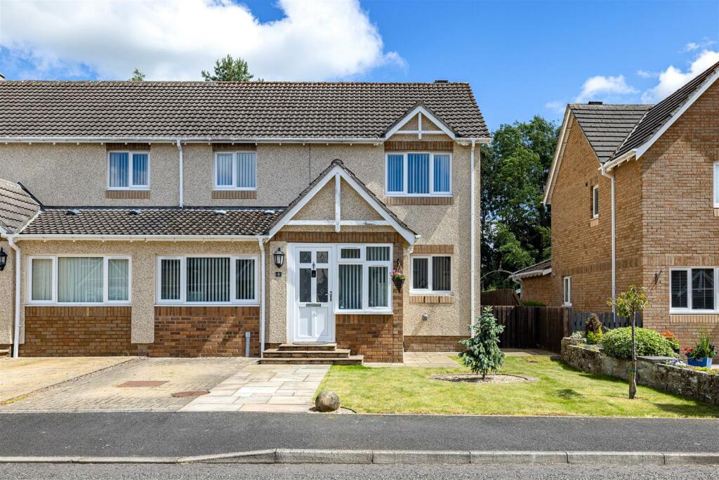 4 bedroom semidetached house for sale in 8 Tweedbank Avenue, Tweedbank