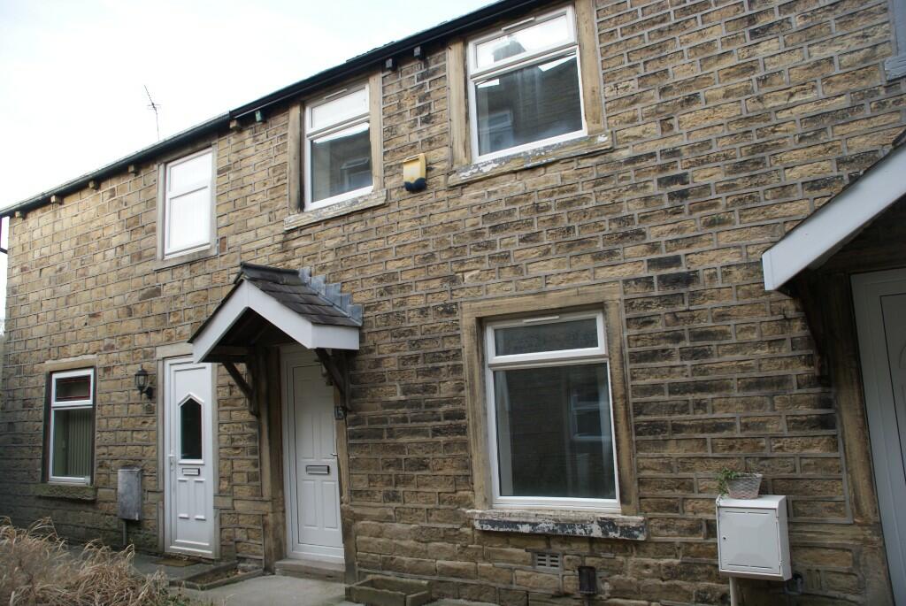 2 bedroom terraced house for sale in Wakefield Road, Huddersfield, West Yorkshire, HD5